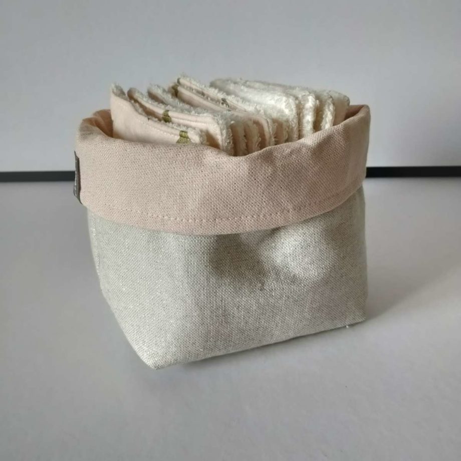 Panière et ses 10 lingettes "poudre"