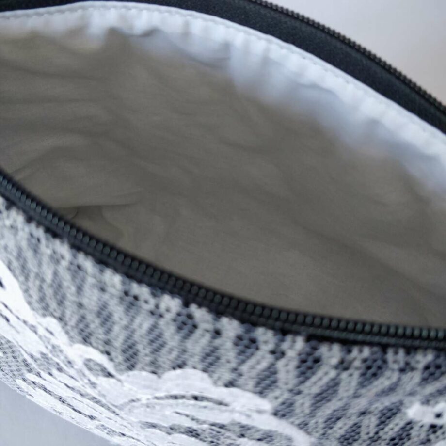 Pochette en dentelle Calais-Caudry - Valencroix