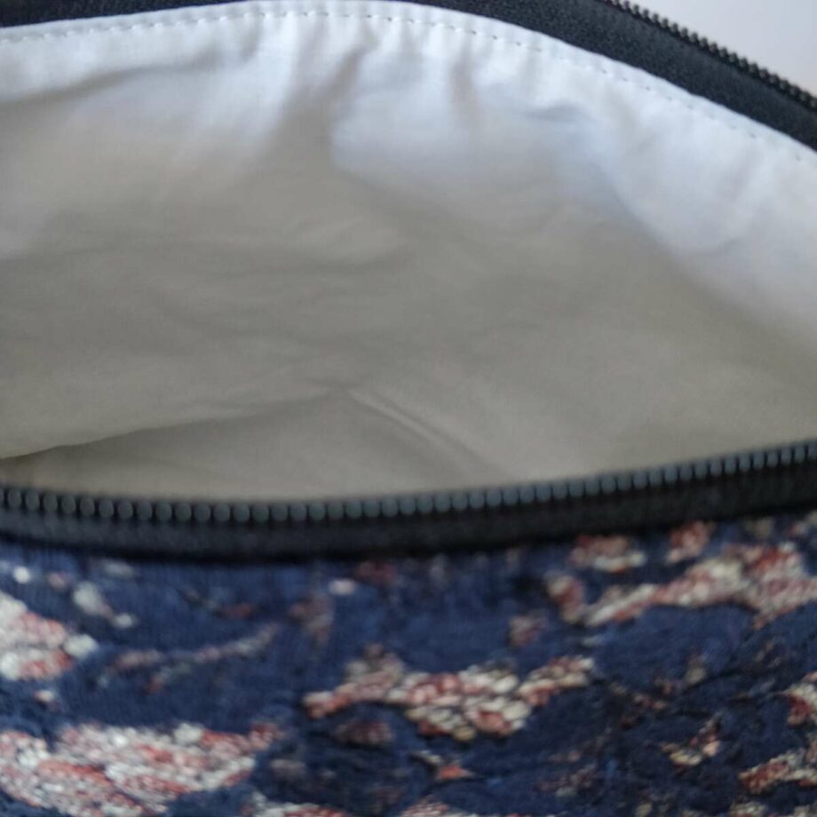 Pochette en dentelle Calais-Caudry marine - Valencroix