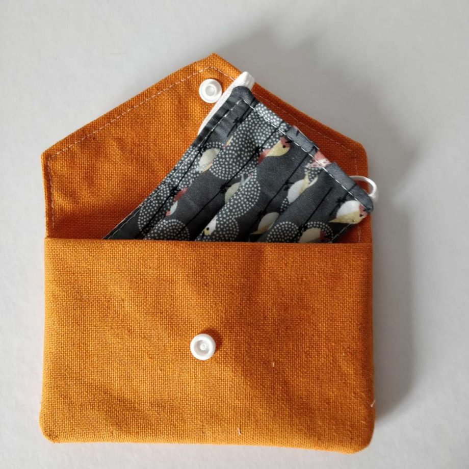 Pochette pour masques pliés