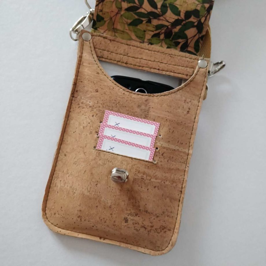 Pochette végan et tactile pour téléphone