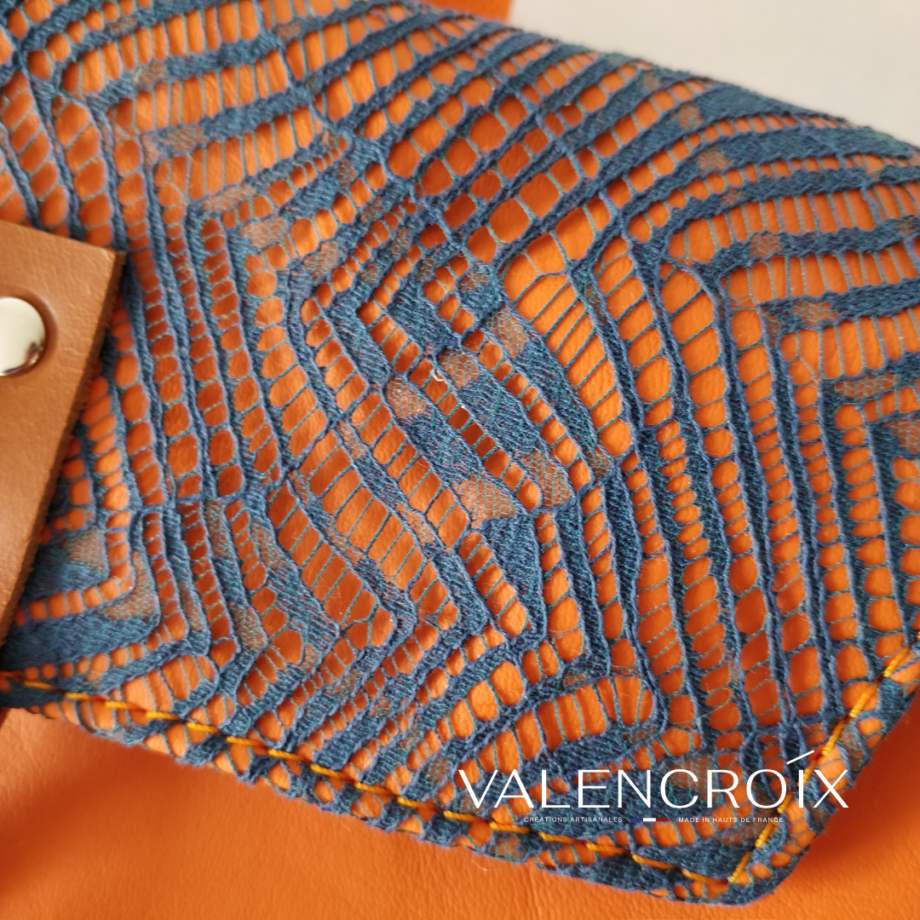 Sac pochette Belt orange dentelle de Calais Caudry - Valencroix