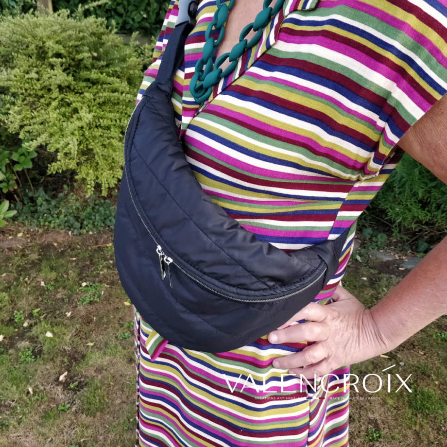 Sac banane doudoune noire