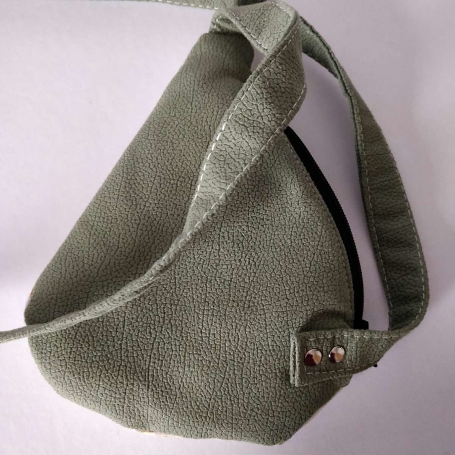 Petit sac  banane rétro en forme de goutte
