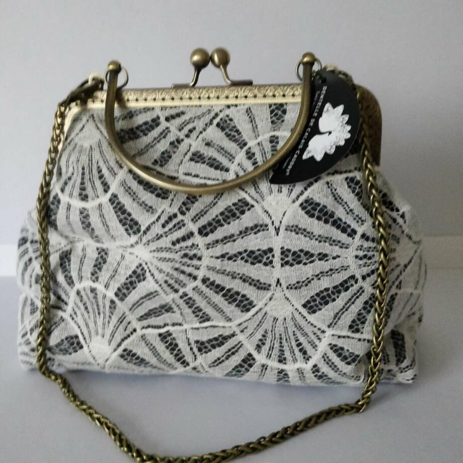 Sac fermoir clic clac dentelle Calais-Caudry - Valencroix