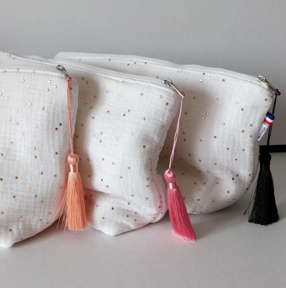 Trousse bambou/gaze de coton - pompon rose orangé